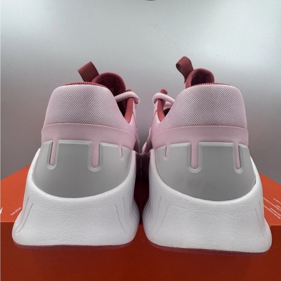 Nike Free Metcon 5 Pink Foam BRAND NEW Multiple Sizes - Picture 4 of 8